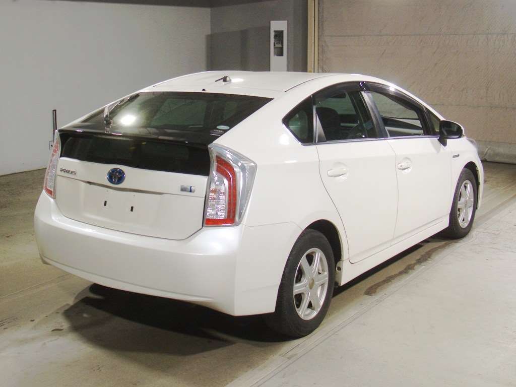 2015 Toyota Prius S auction photo 2