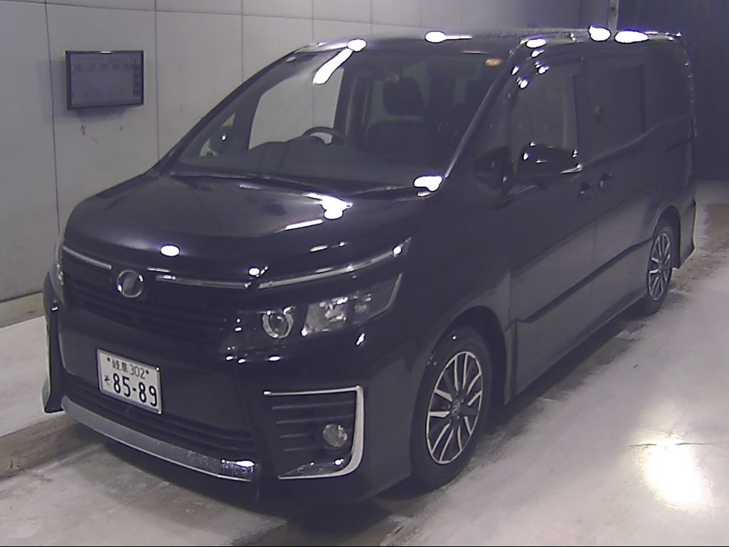 2014 Toyota Voxy ZS 7 people auction photo 4