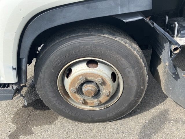 2013 Isuzu Forward ヒラ.クレーン4ダン auction photo 8