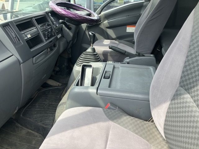 2013 Isuzu Forward ヒラ.クレーン4ダン auction photo 5