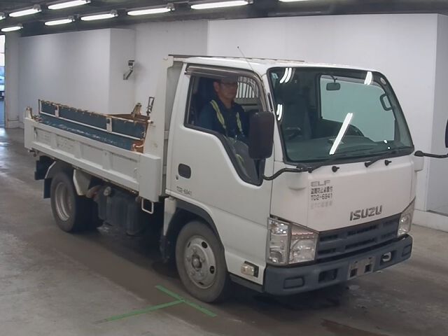 Japan Auction Vehicles 8 2013 Isuzu Elf Full flat low dump auction photo