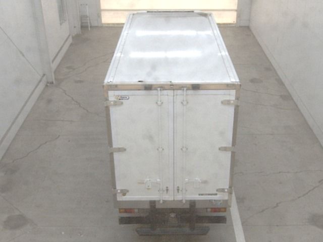 2021 Mitsubishi Fuso Canter Refrigerated and frozen trucks auction photo 3