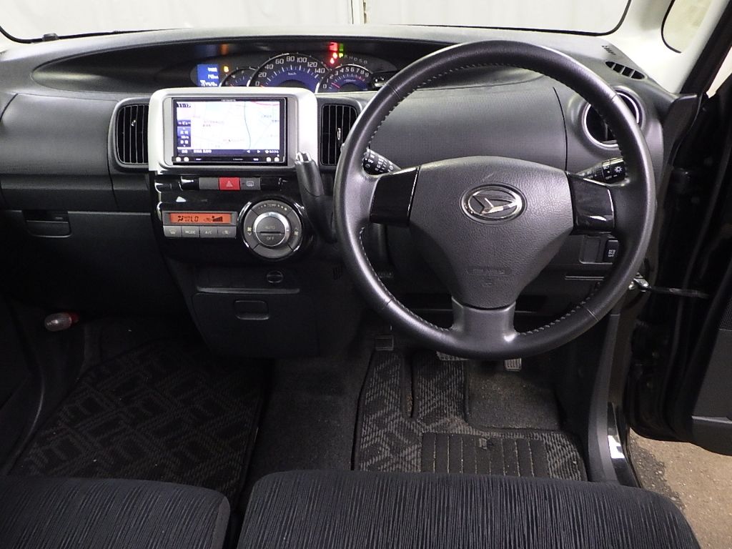 2012 Daihatsu Tanto Custom X auction photo 3