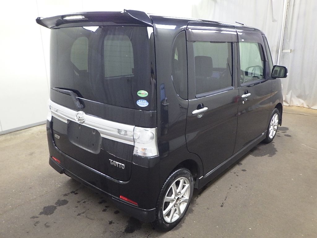 2012 Daihatsu Tanto Custom X auction photo 2