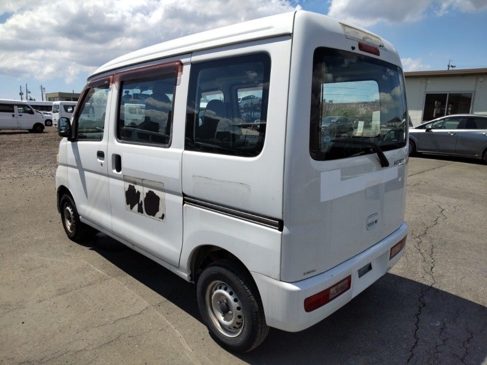 2014 Daihatsu ハイゼット カーゴ auction photo 6