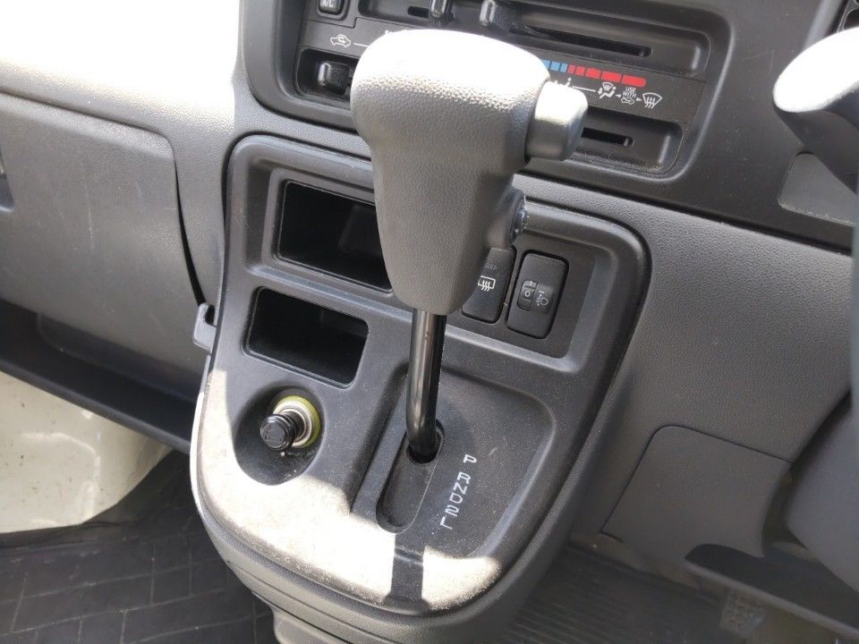 2014 Daihatsu ハイゼット カーゴ auction photo 12