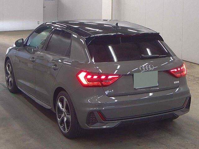 2025 Audi A1 Sportback 25TFSI S-Line auction photo 2