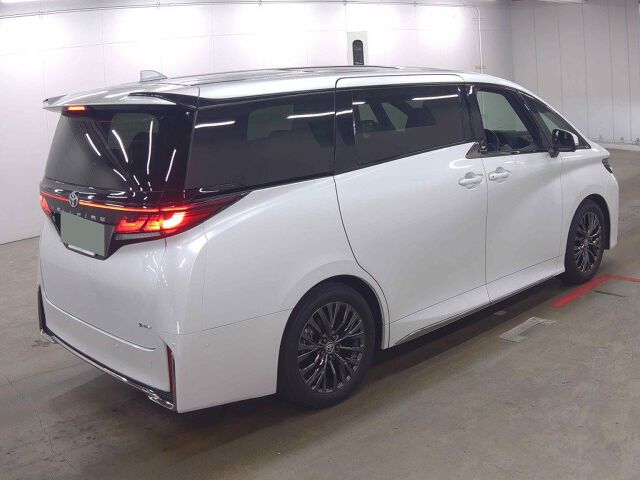 2025 Toyota Vellfire Z Premier auction photo 5