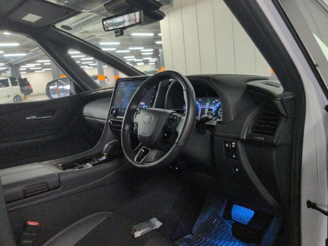 2025 Toyota Vellfire Z Premier auction photo 3