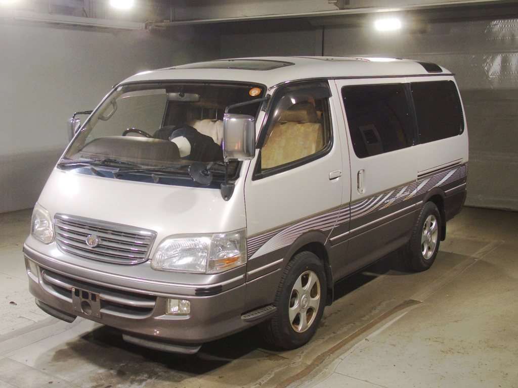 Japan Auction Vehicles 4 2001 Toyota Hiace Super Custom Limited auction photo