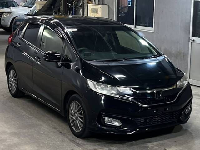 2017 Honda Fit 13G・L ホンダセンシング auction photo 4