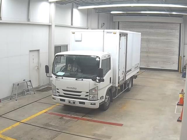 Japan Auction Vehicles 10 2020 Isuzu Elf Van auction photo