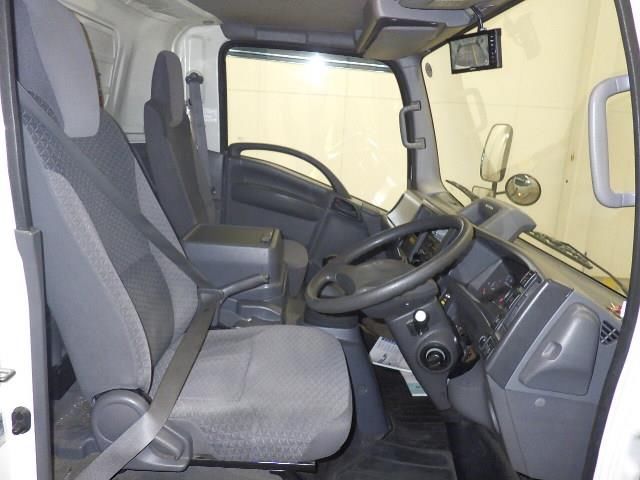 2020 Isuzu Elf Van auction photo 6