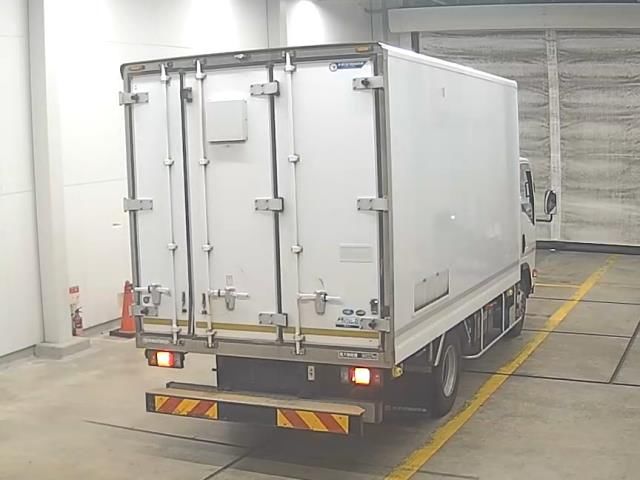 2020 Isuzu Elf Van auction photo 2