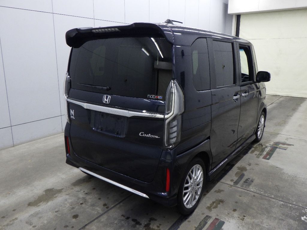 2021 Honda N-BOX カスタムLターボ auction photo 2