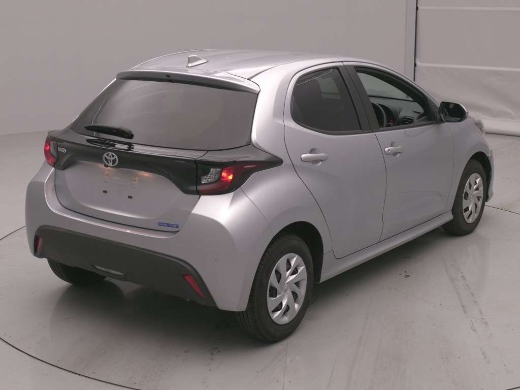 2025 Toyota Yaris X auction photo 2