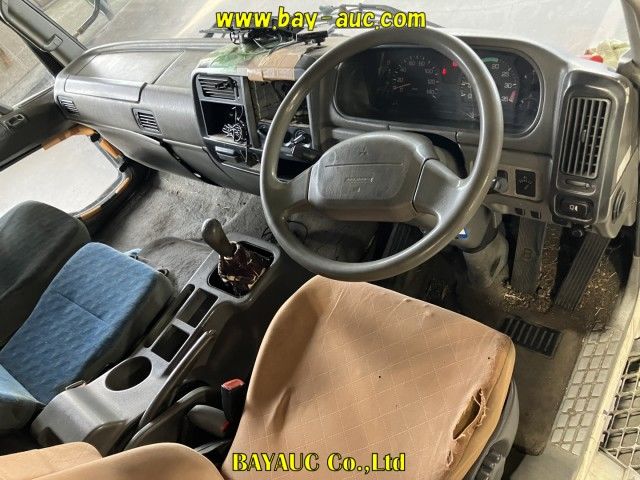 1999 Mitsubishi Fuso Fighter auction photo 3
