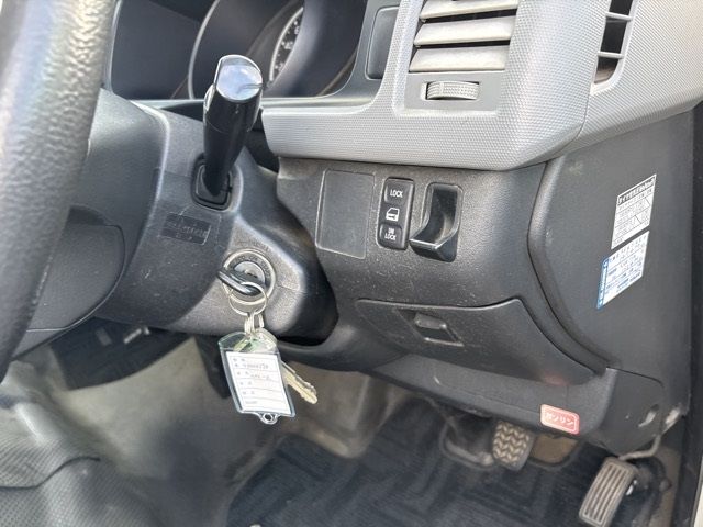 2007 Toyota Hiace DX auction photo 6