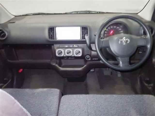 2013 Toyota Passo Xクツロギ auction photo 3