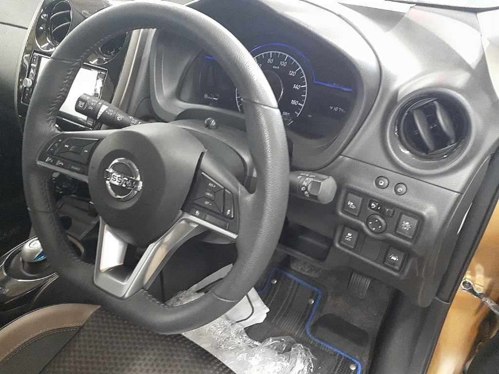 2018 Nissan Note e-パワー メダリスト auction photo 9