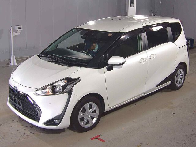 2022 Toyota Sienta HV ファンベースG auction photo 4