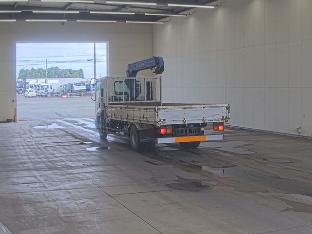 2011 Isuzu Forward ヒラ.クレーン4ダン auction photo 2