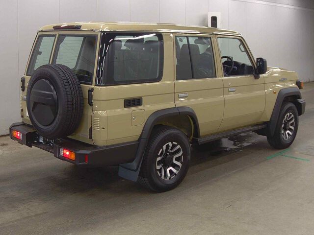 2025 Toyota Land Cruiser 70 AX 4WD auction photo 5