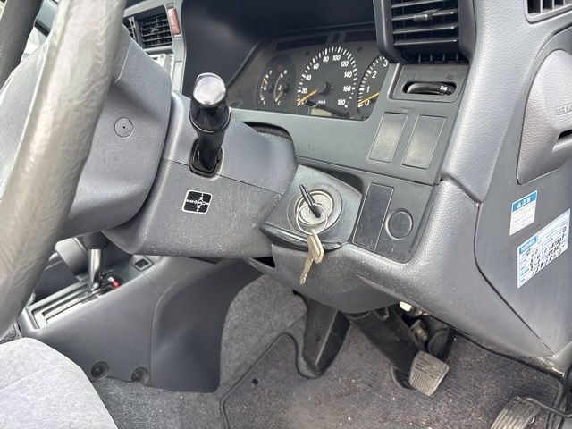 2002 Toyota Hiace Super Custom G auction photo 6