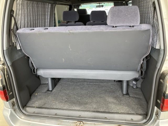 2002 Toyota Hiace Super Custom G auction photo 12