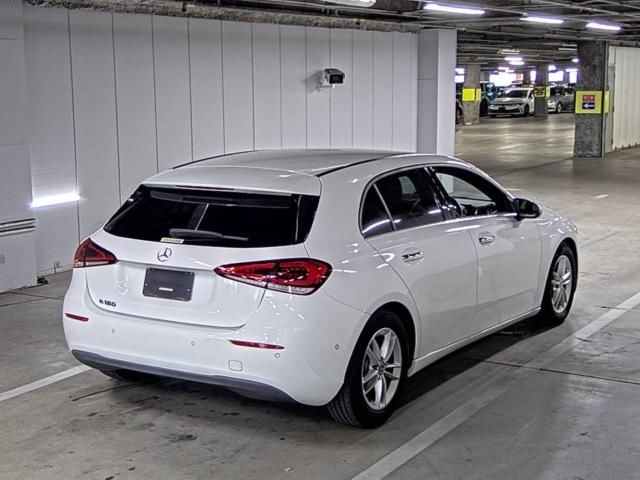 2019 Mercedes-Benz A 180 スタイル auction photo 3