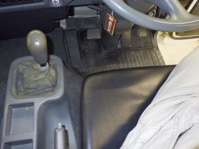 2015 Mitsubishi Fuso Fighter With crane auction photo 7