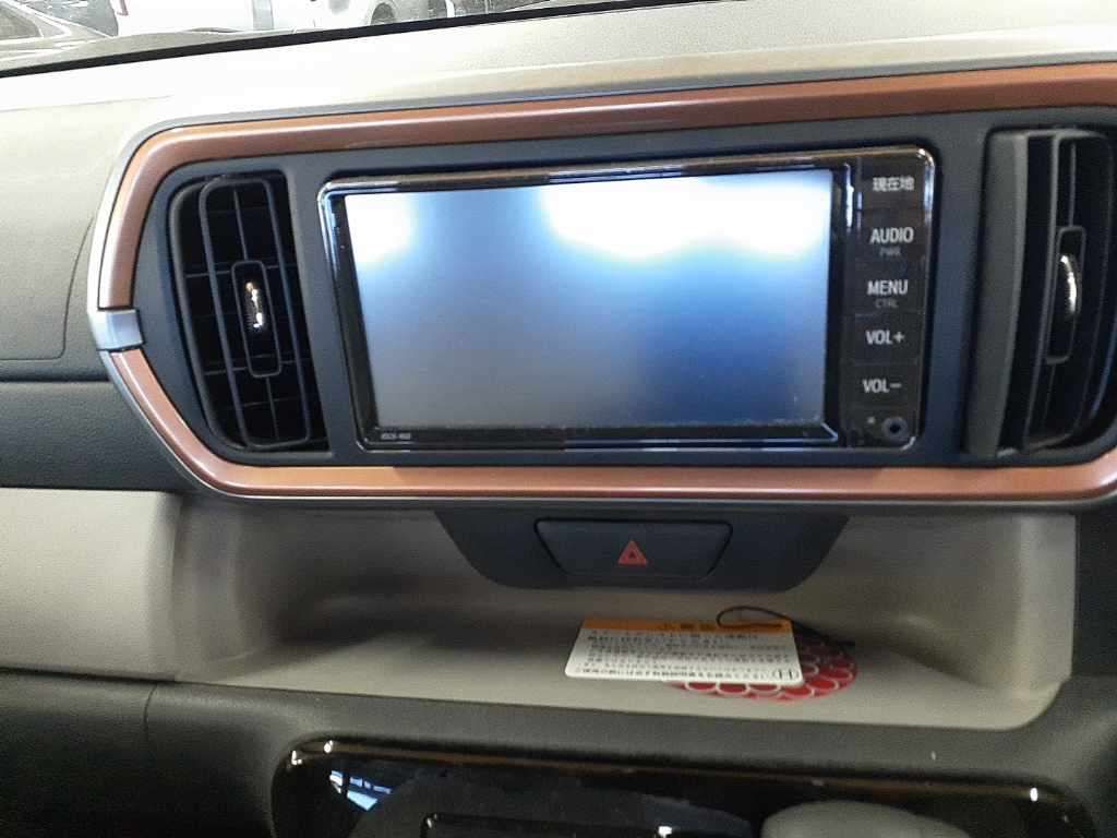 2022 Toyota Passo モーダ auction photo 12