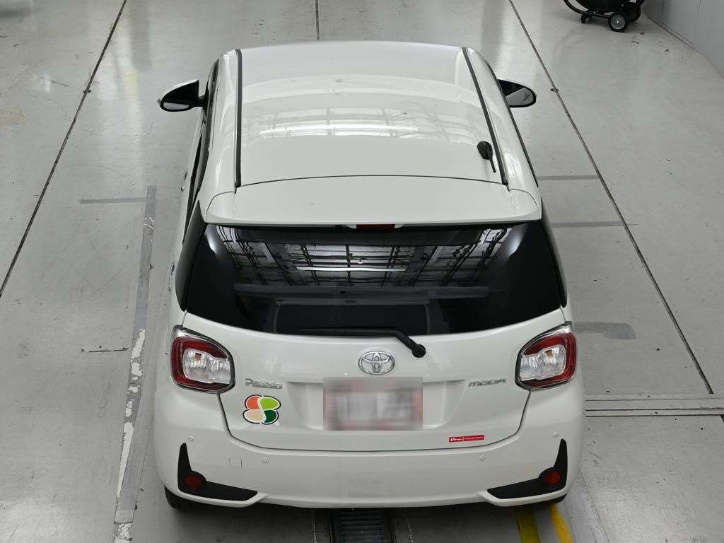2022 Toyota Passo モーダ auction photo 8