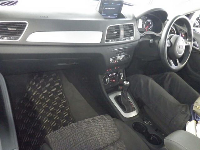 2017 Audi Q3 1.4TFSIスポーツ auction photo 3