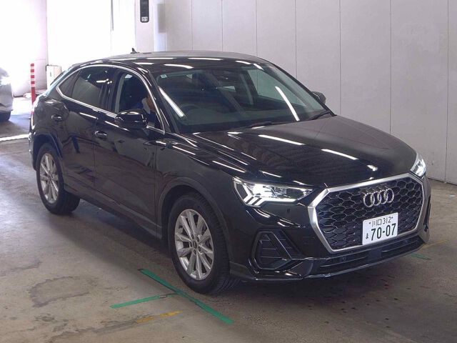 2022 Audi Q3 Sportback 35TFSI Japan auction vehicle