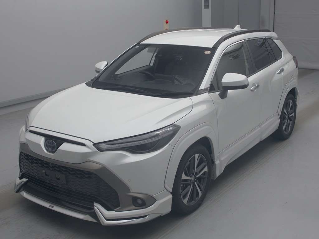 Japan Auction Vehicles 4 2022 Toyota Corolla Cross ハイブリッド Z auction photo