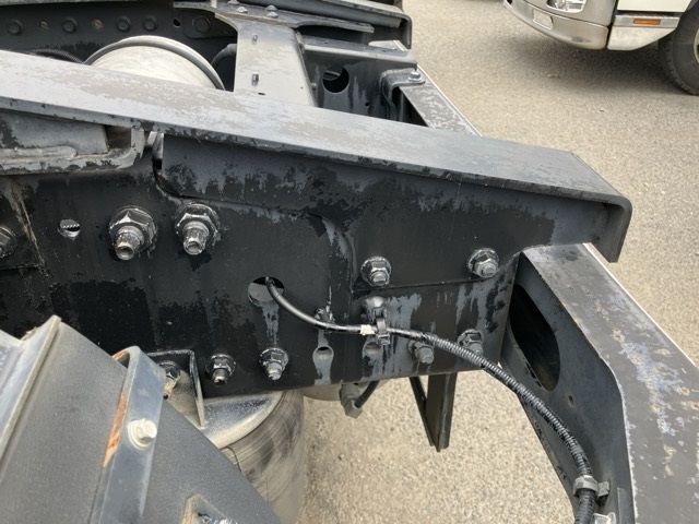 2017 Hino Profia tractor auction photo 12