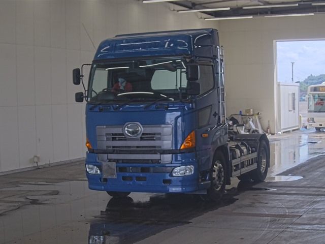 2017 Hino Profia tractor Japan auction vehicle