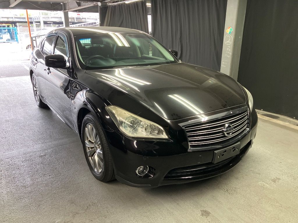 2012 Nissan Fuga Gray Japan auction vehicle