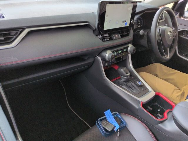 2025 Toyota RAV4 アドオフロートパッケ2 4WD auction photo 3