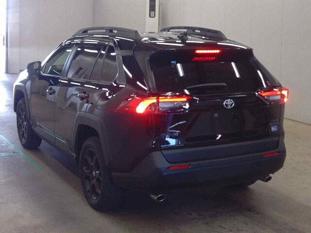 2025 Toyota RAV4 アドオフロートパッケ2 4WD auction photo 2