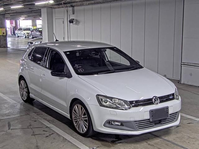 Japan Auction Vehicles 5 2016 Volkswagen VW ポロ5D ブルーGT auction photo