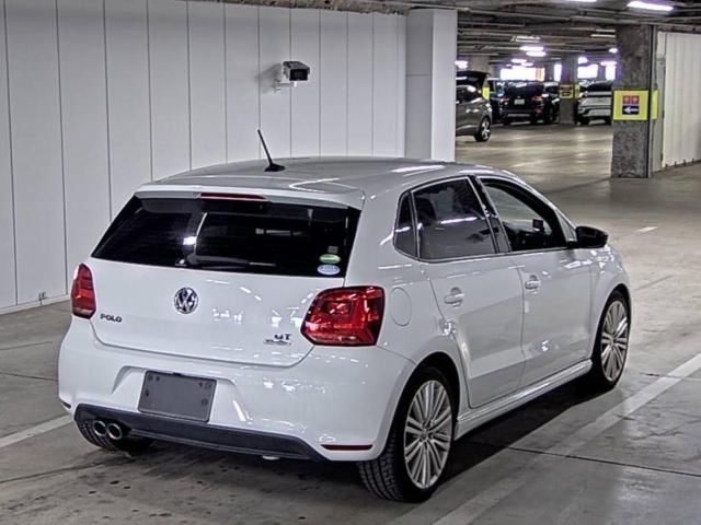 2016 Volkswagen VW ポロ5D ブルーGT auction photo 3