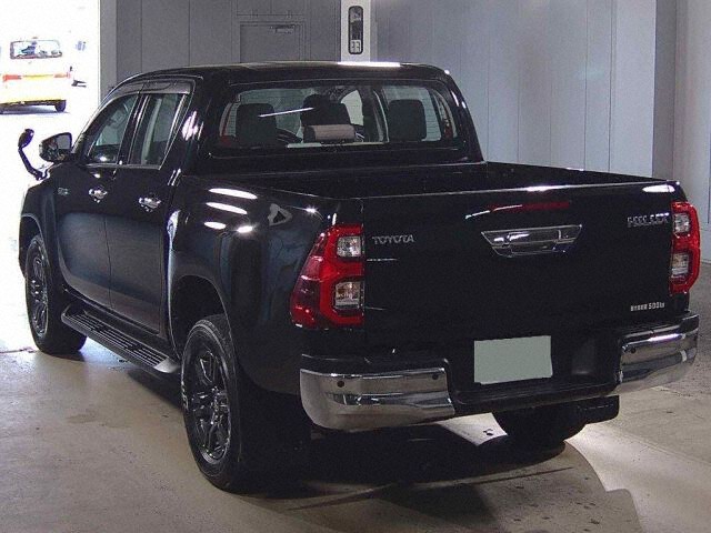 2021 Toyota Hilux Z 4WD auction photo 2