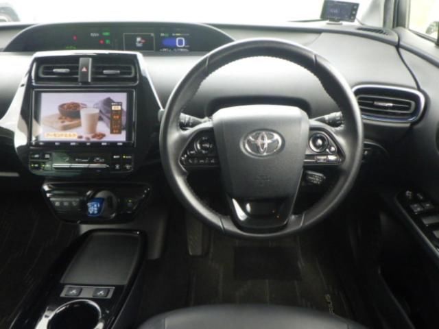 2019 Toyota Prius Aツーリングセレクション 9インチナビ auction photo 3