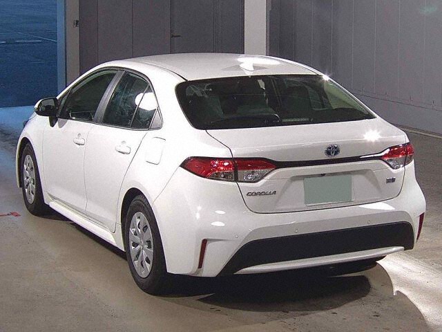2021 Toyota Corolla Hybrid G-X 4WD auction photo 2