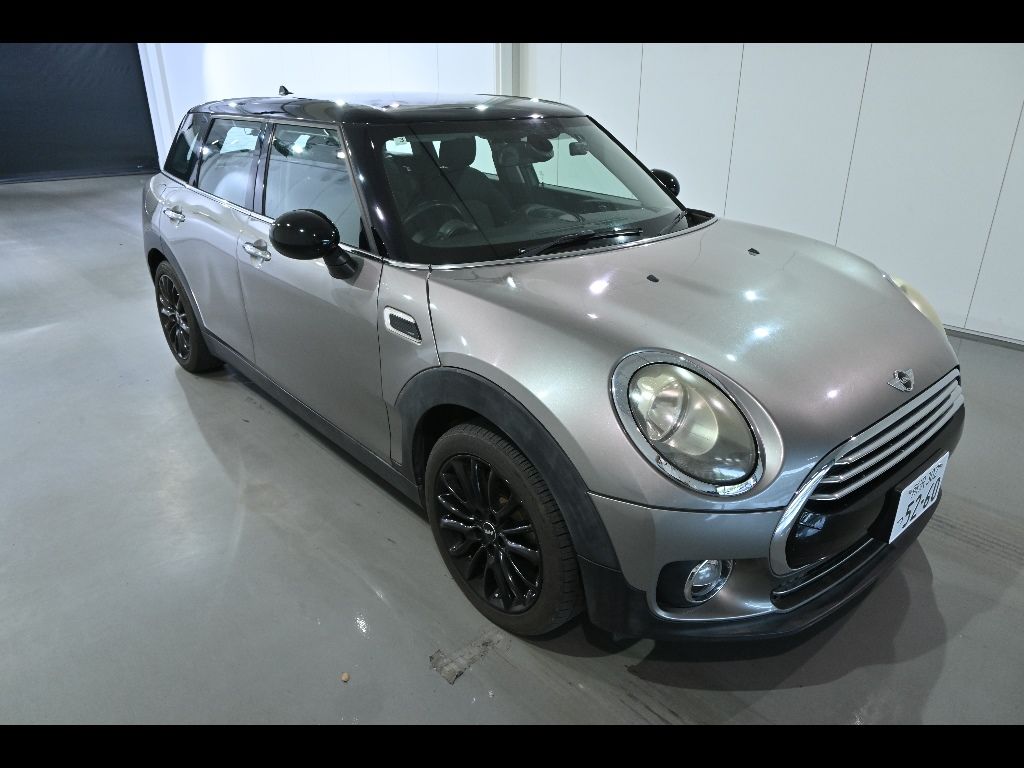 Japan Auction Vehicles 15 2017 MINI ミニクラブマン 5D Cooper D auction photo