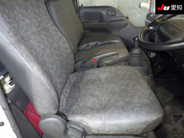 2004 Isuzu エルフ T 1.6t auction photo 6