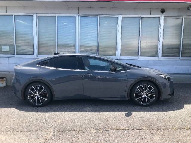 2023 Toyota Prius Z auction photo 2