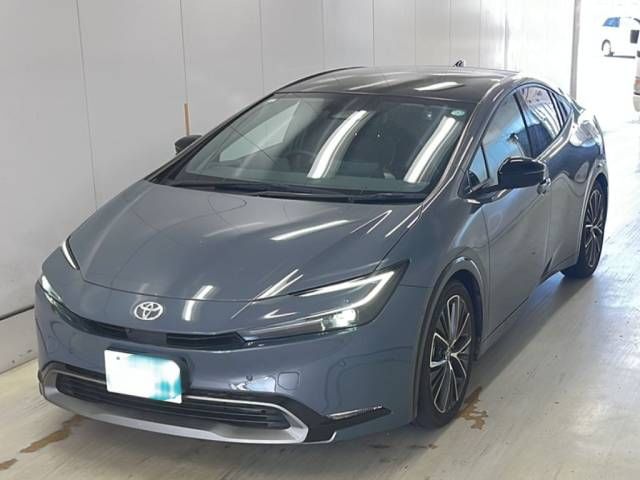 2023 Toyota Prius Z Japan auction vehicle